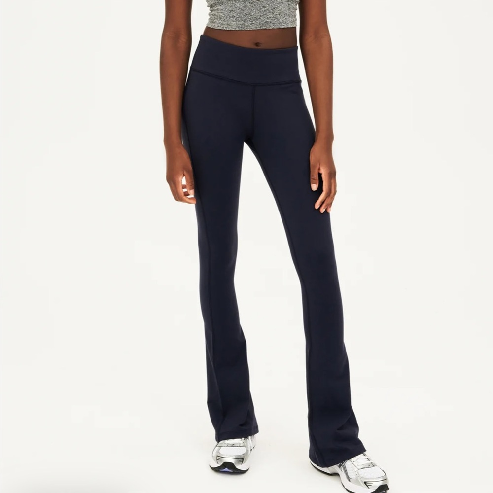 NWT splits59 flared leggings. Size s